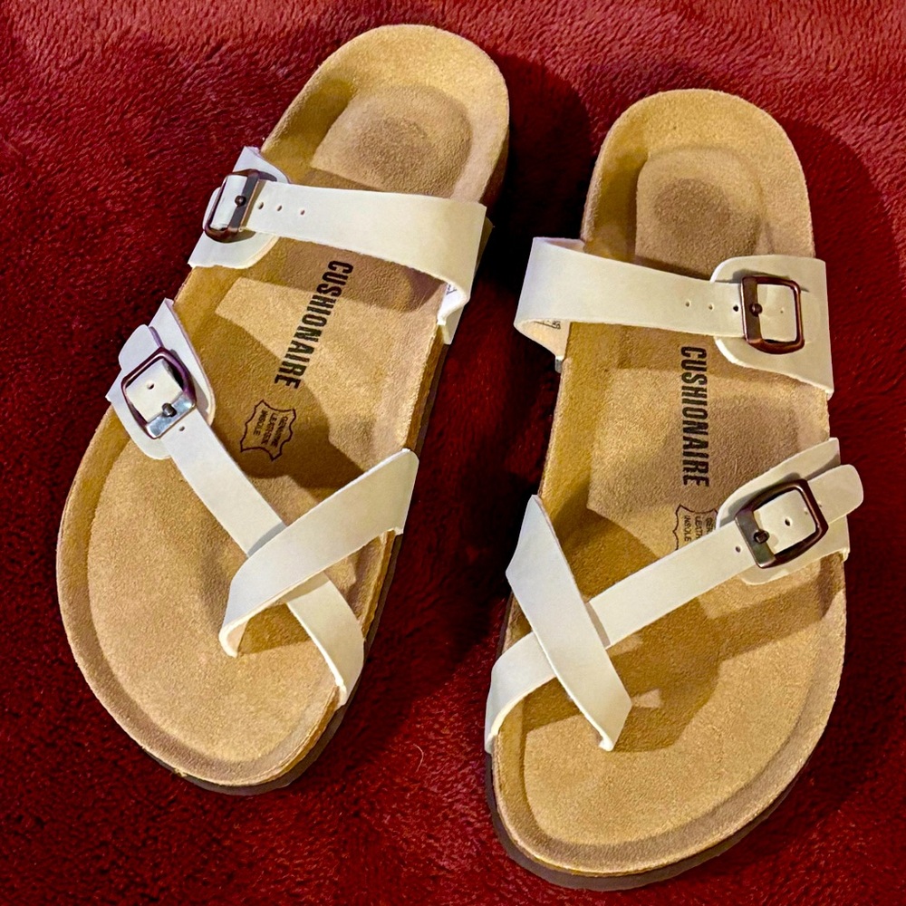 Brand New Cushionaire Tan Strappy Sandals with Buckles 9.5 never worn